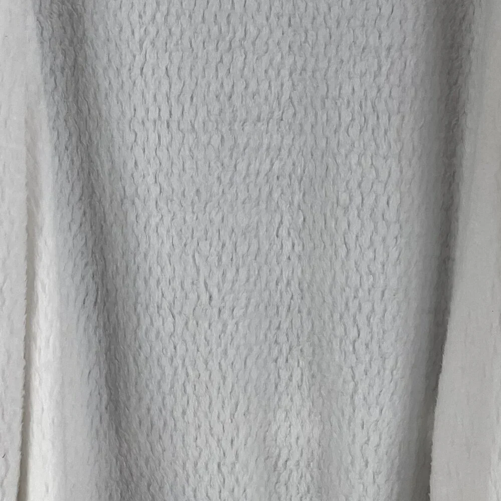 Ulta Beauty NWT Womens S/M White Textured Plush Spa Robe Belted Pockets